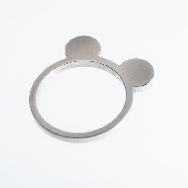 Auris - Image 2