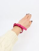 Lederarmband mit Messingverschluss in Fuchsia