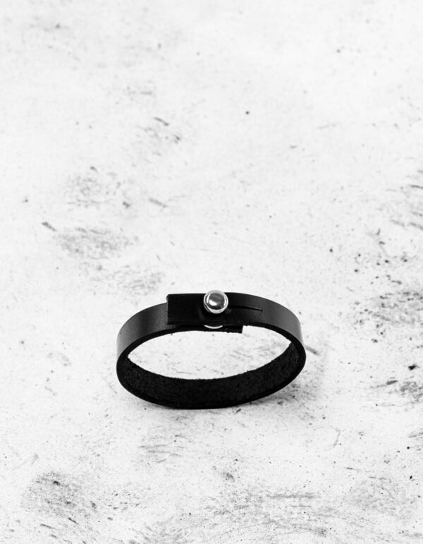Arm Your Arm Leather Wristband x1 - Image 2